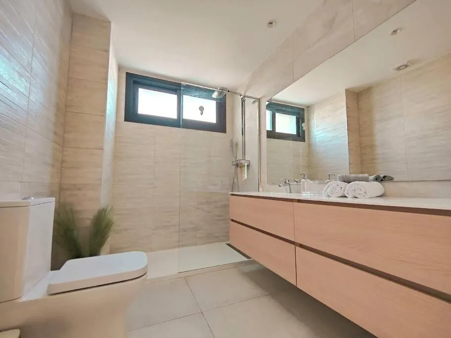 Luxury Golf & Private Garden Apartment Estepona