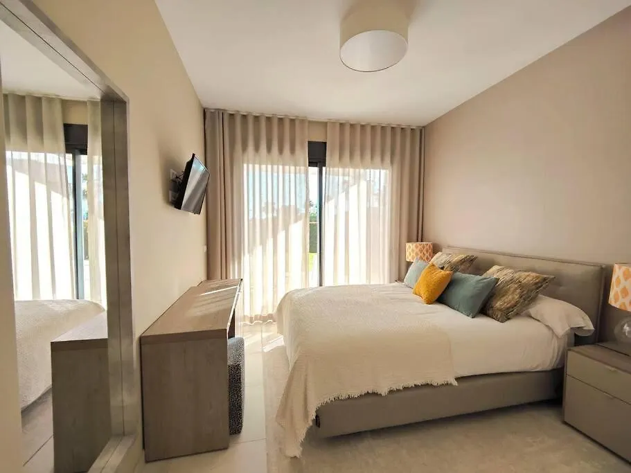 Luxury Golf & Private Garden Apartment Estepona Spain